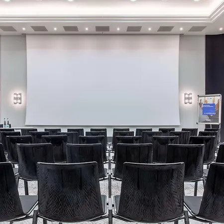Radisson Blu, 4*